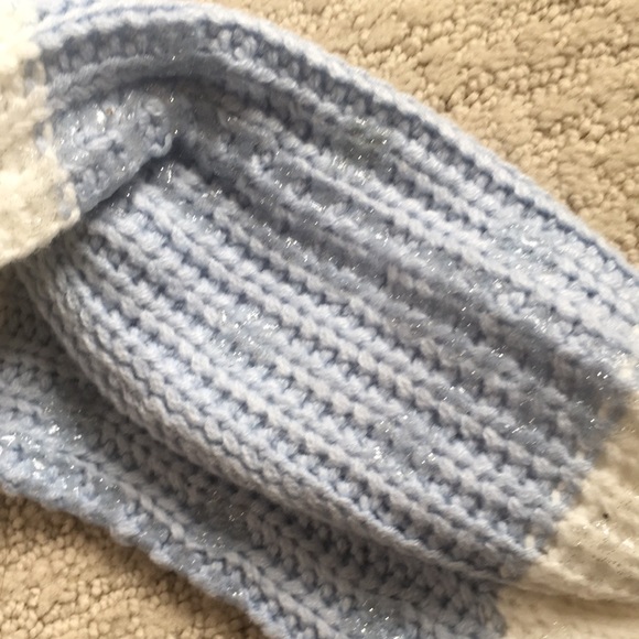 La Vie en Rose Slipper Socks - Blue and White - Picture 7 of 9